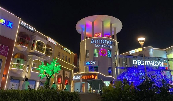 Featured Image of Amanora Mall